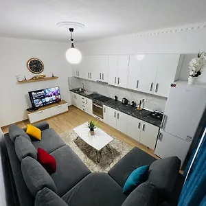 apartment-elbasan-city-center-2.albaniahotels.org/
